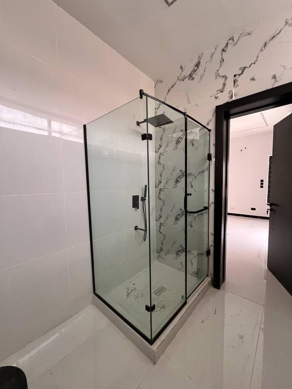 photo_6037247941455580172_y