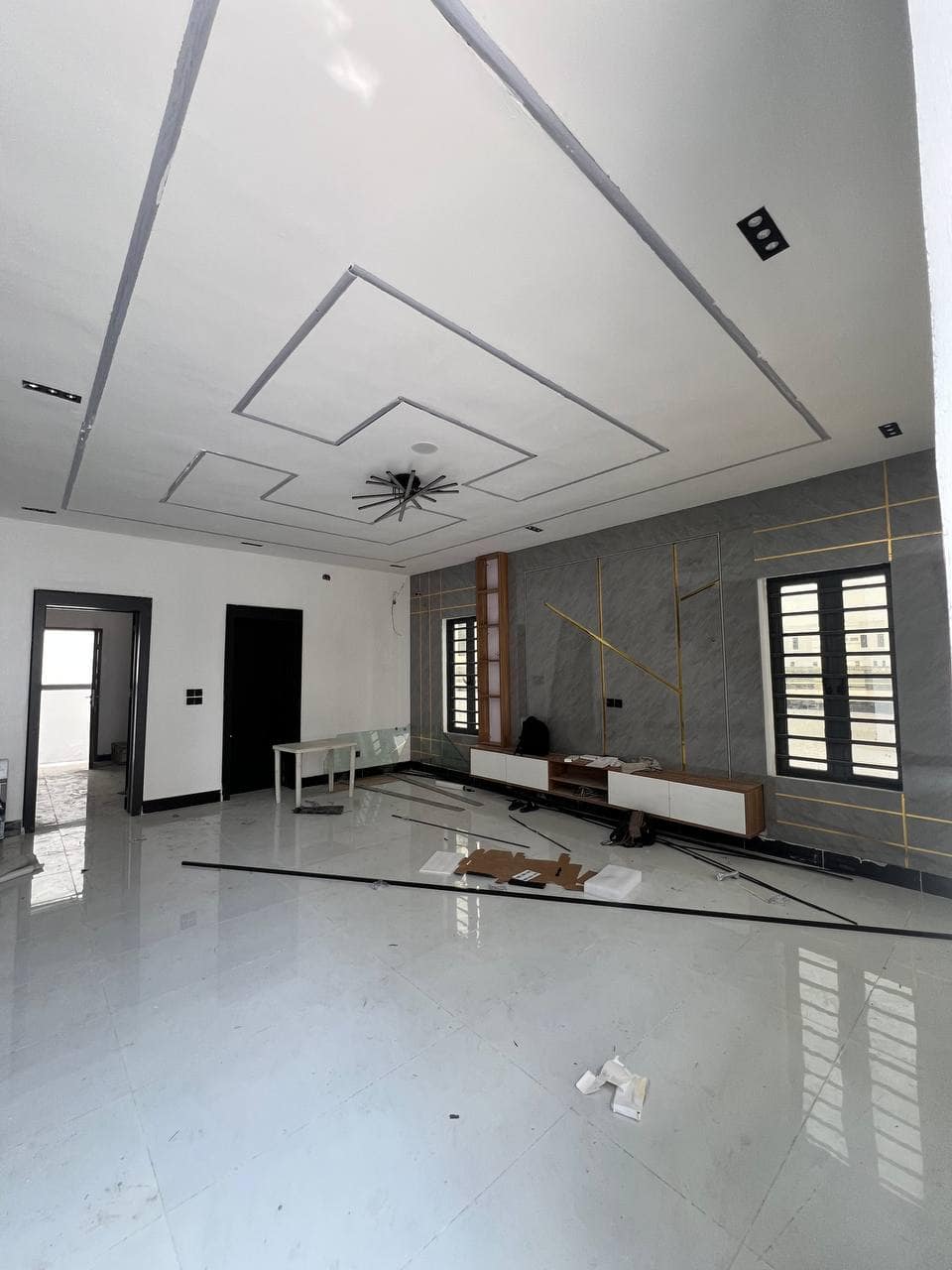 photo_6037247941455580174_y