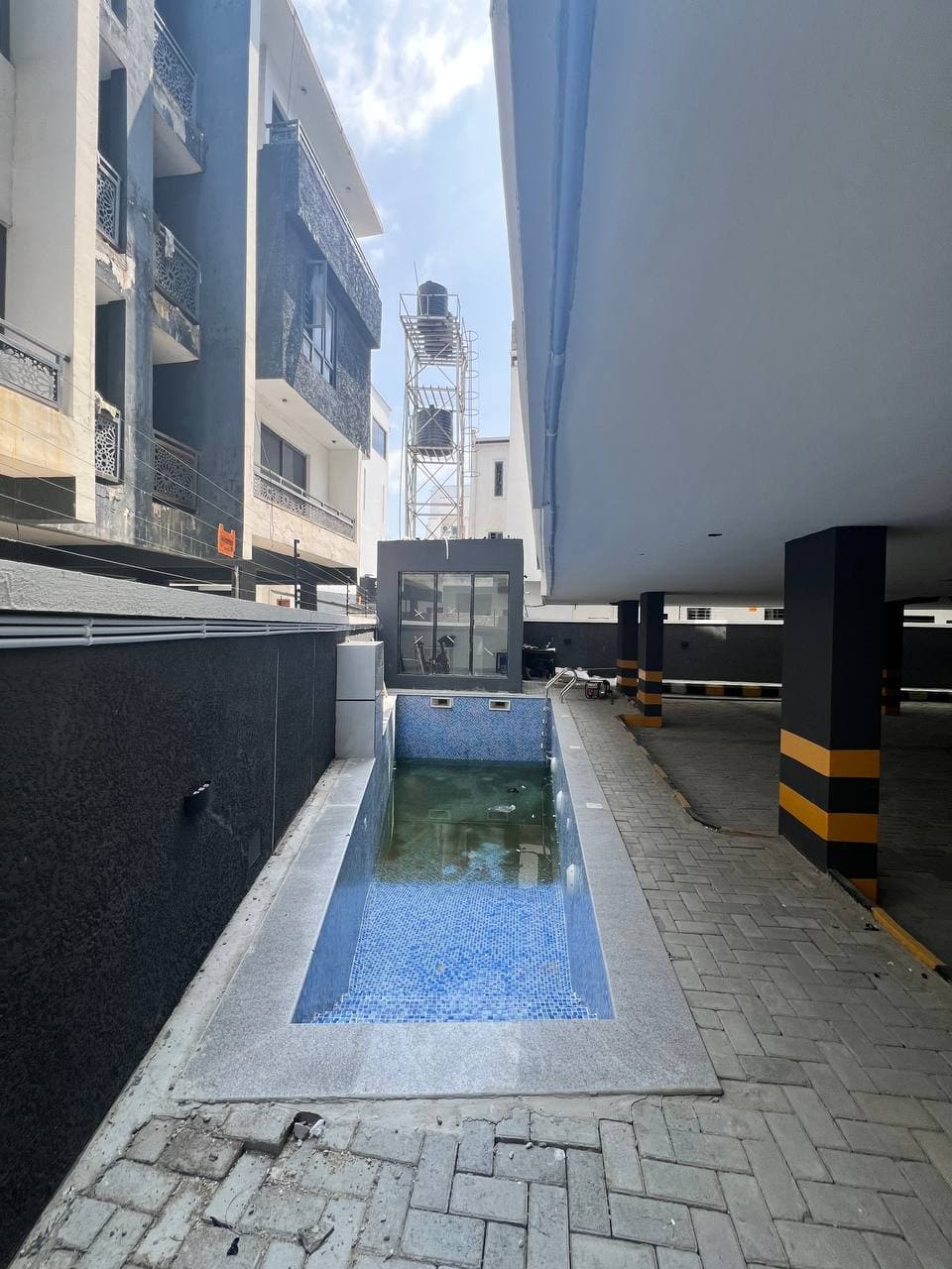 photo_6037247941455580183_y