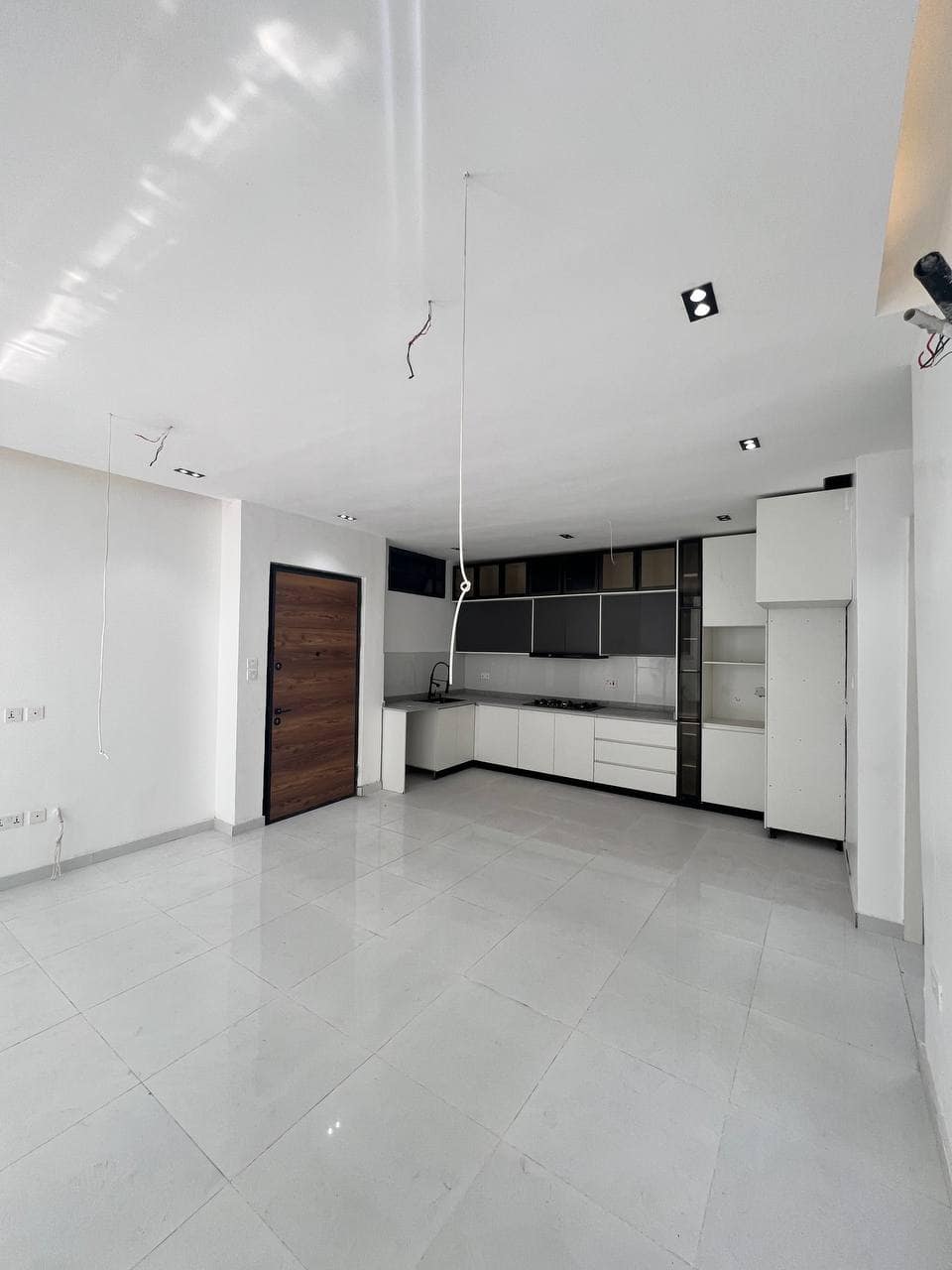 photo_6037247941455580191_y