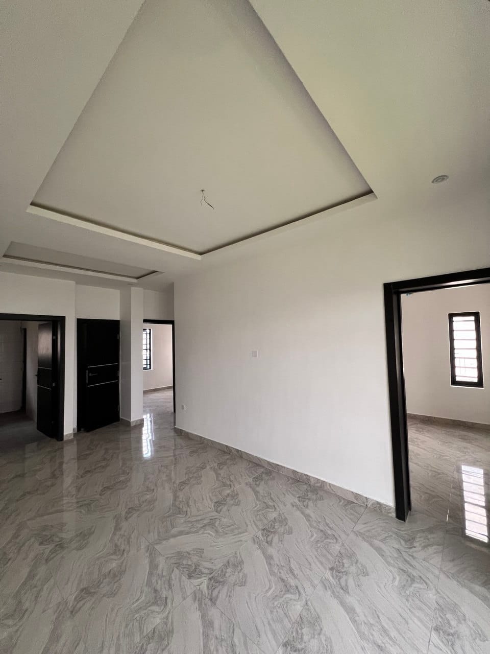 photo_6037247941455580227_y