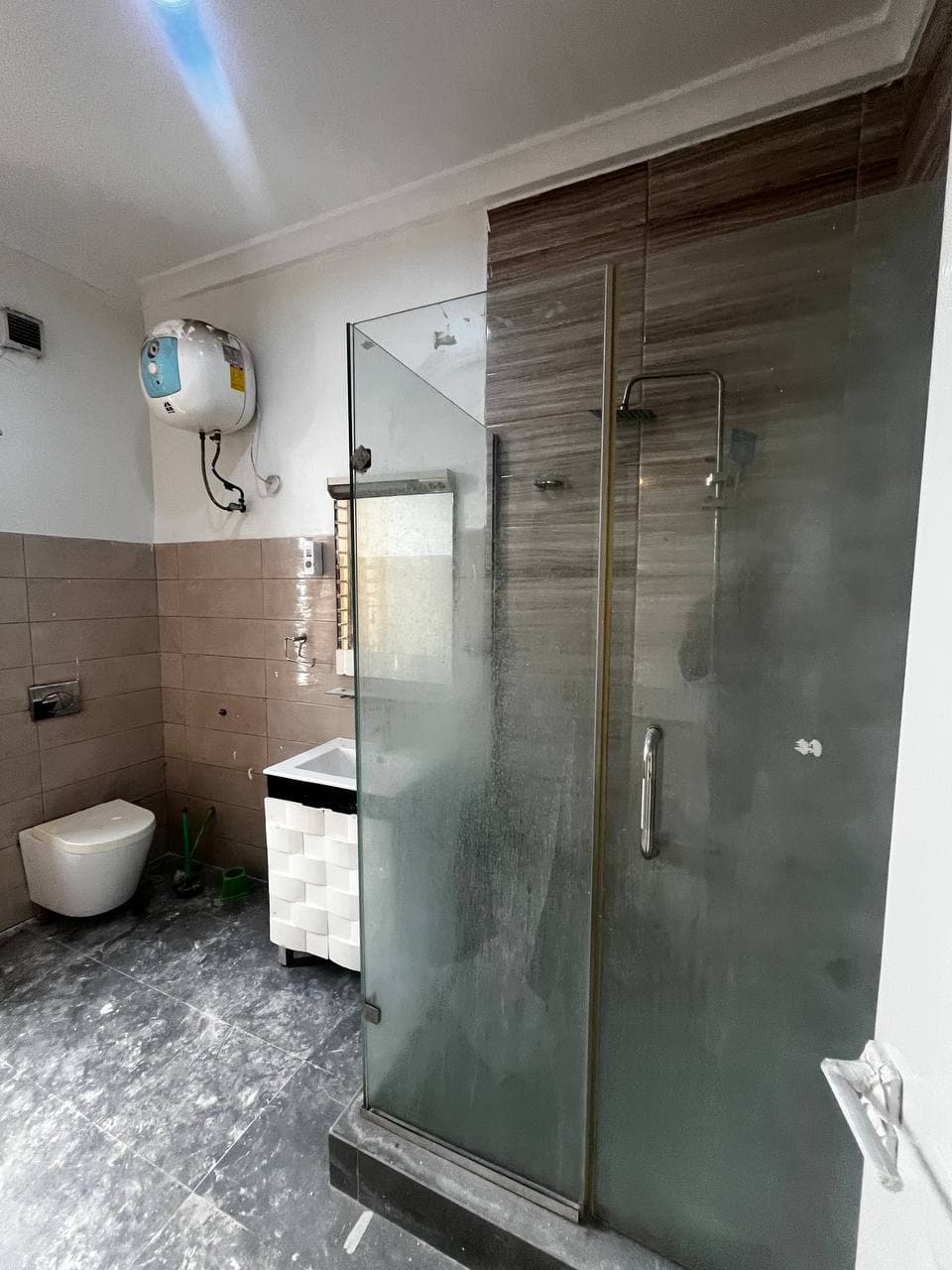 photo_6039499741269265407_y