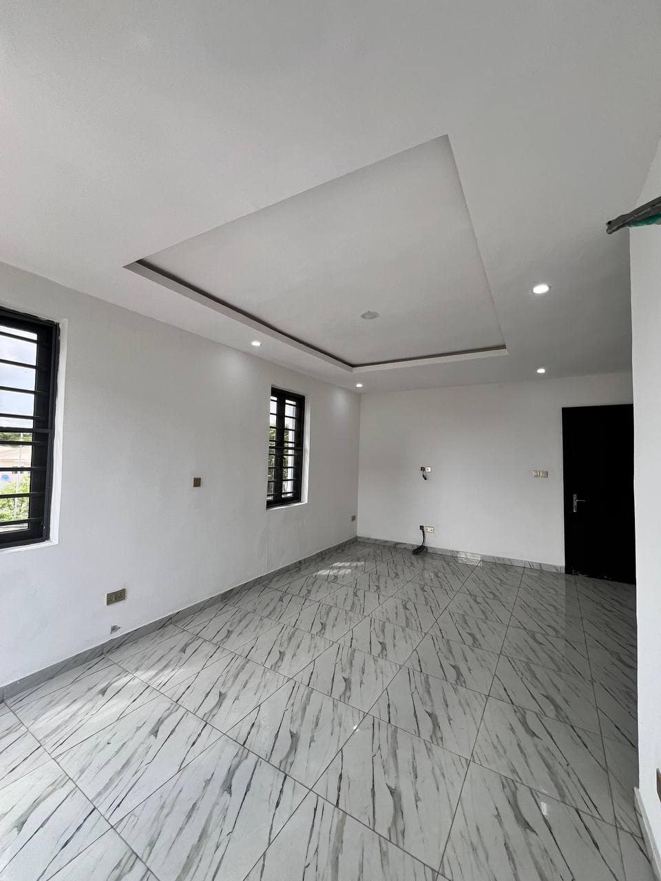 photo_6044223702783691711_y