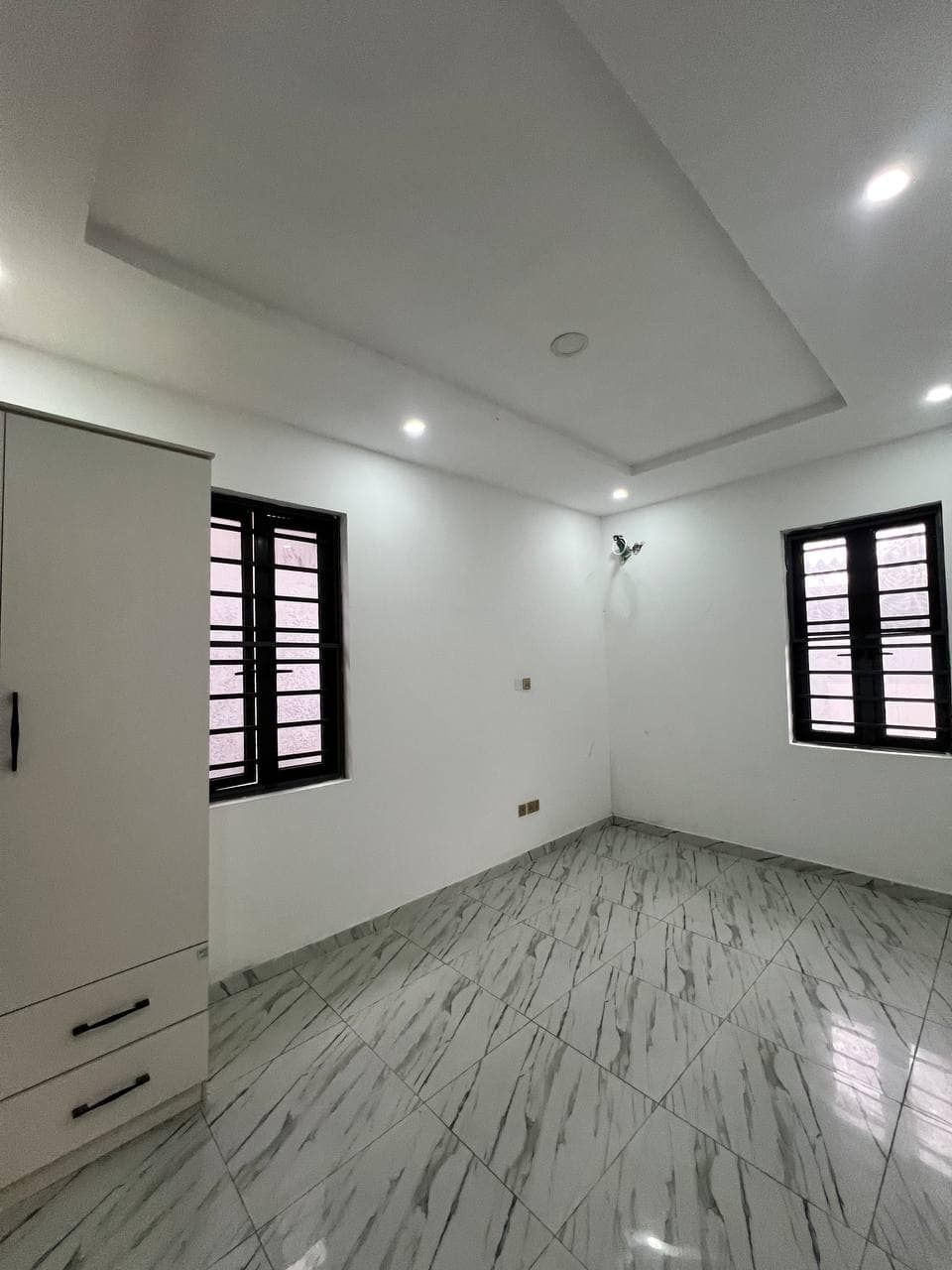 photo_6044223702783691713_y