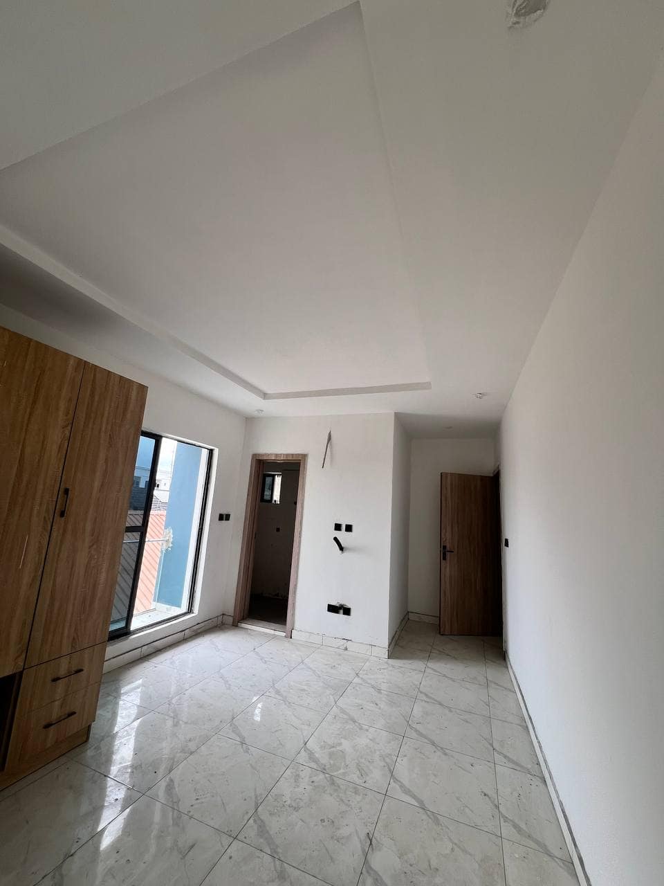 photo_6044223702783691733_y