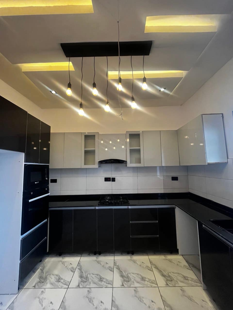 photo_6044223702783691747_y