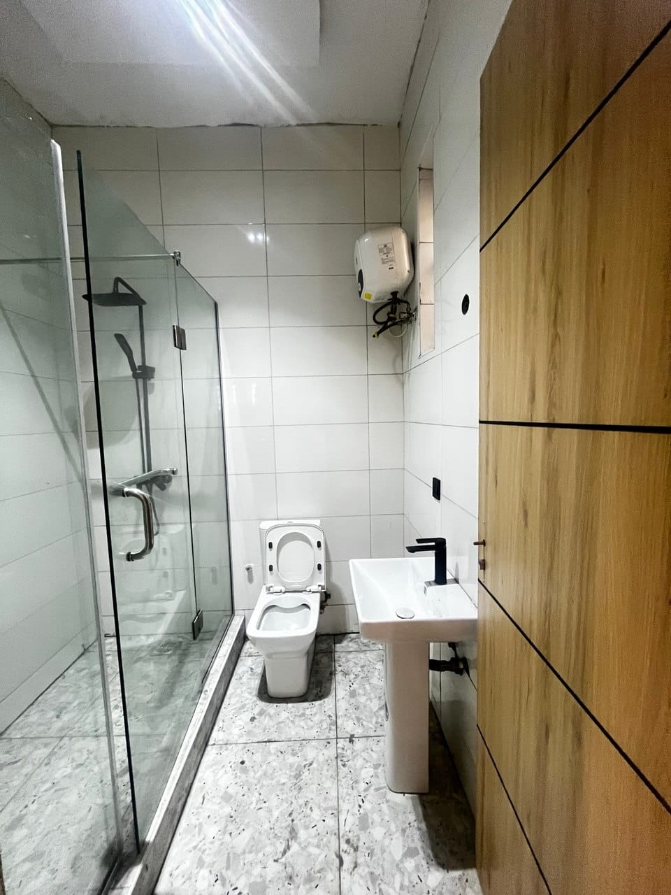 photo_6044223702783691756_y