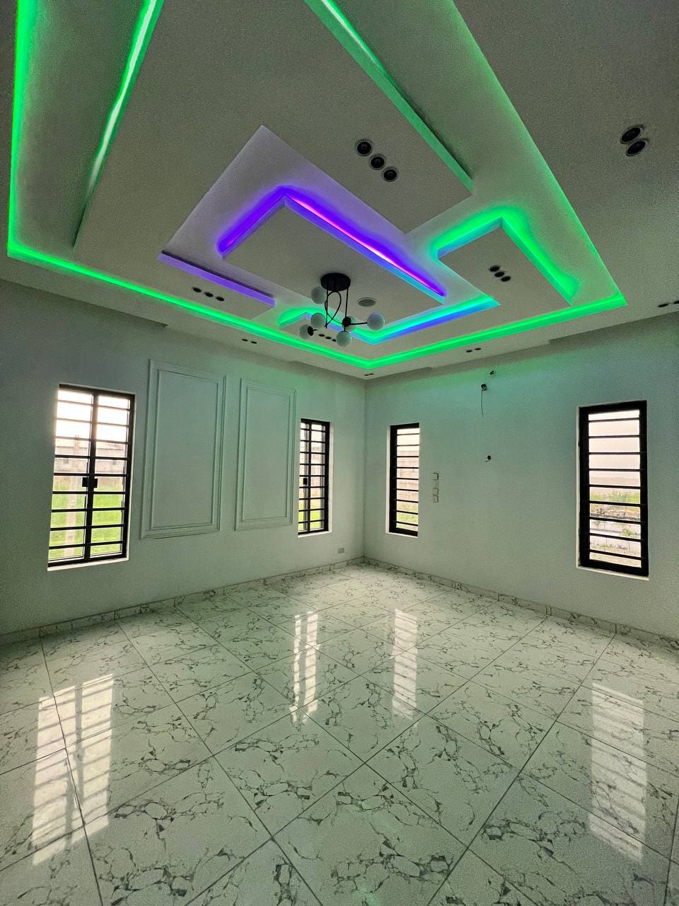 photo_5776125912817535784_y