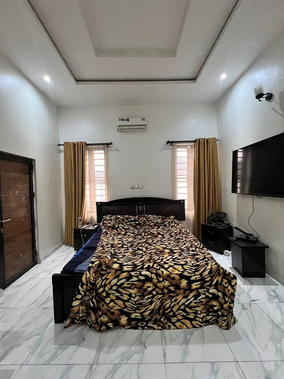 photo_5776125912817535869_y