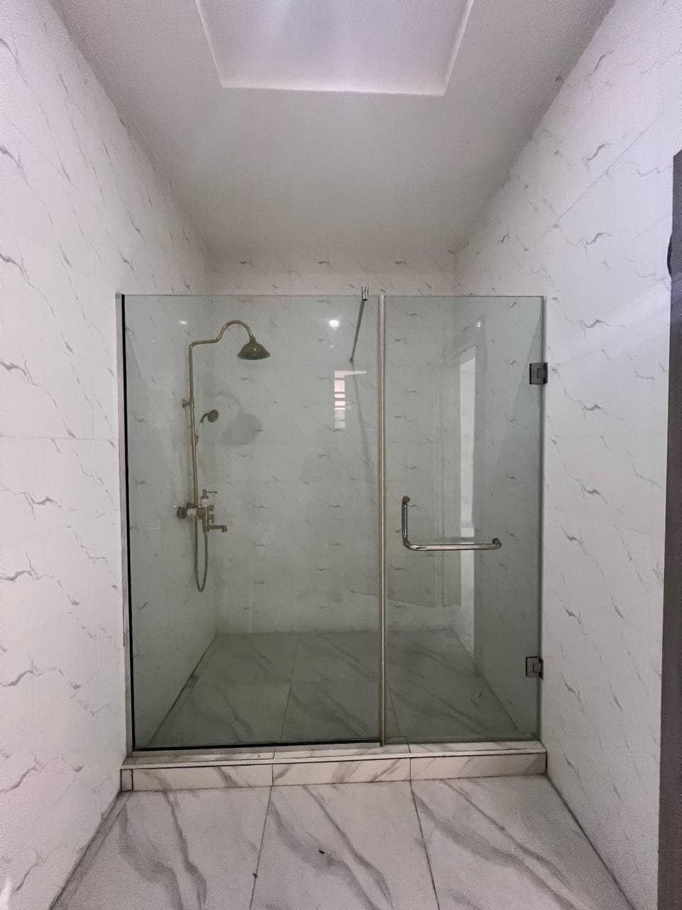 photo_5776125912817535888_y