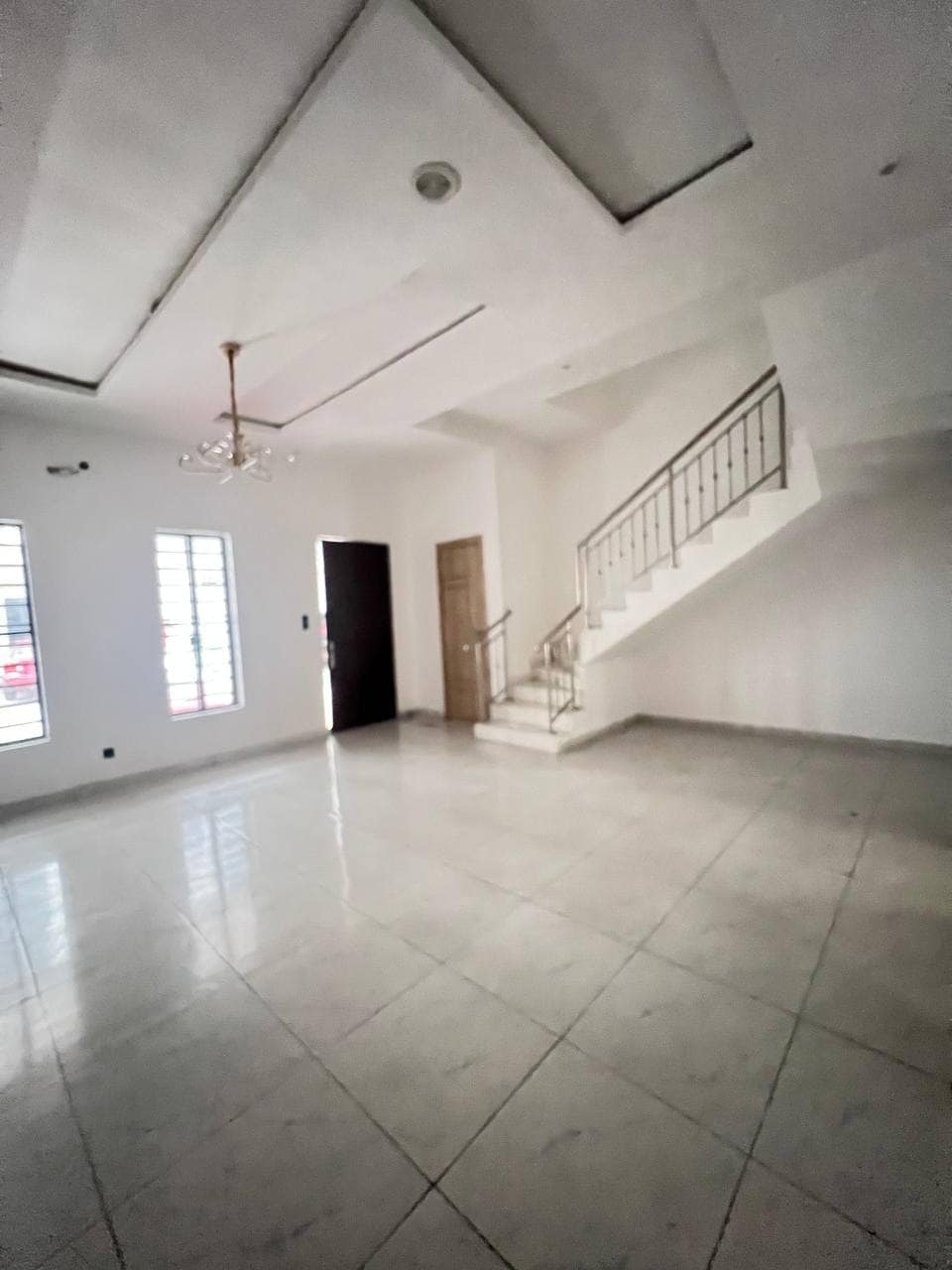 photo_5776125912817535917_y