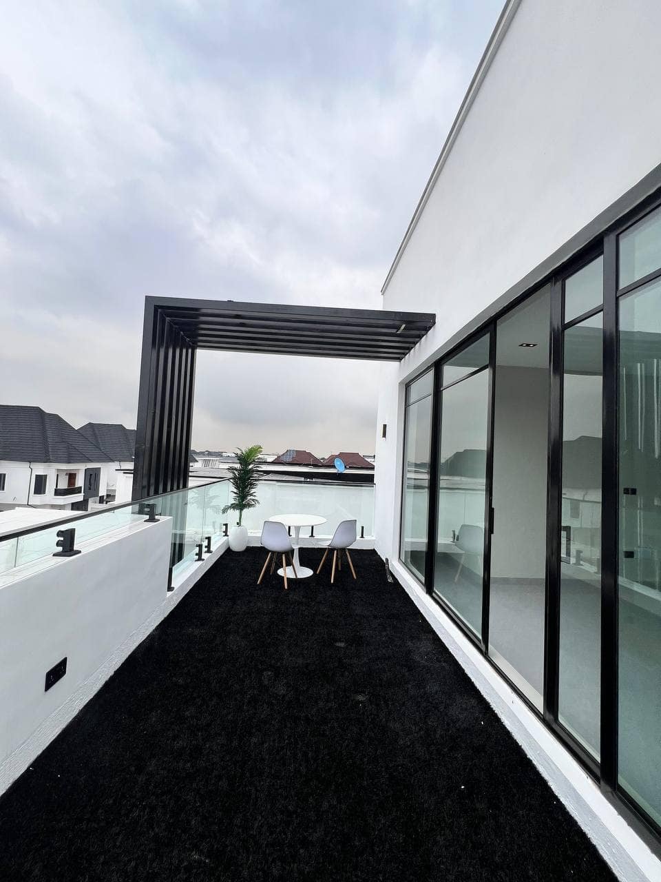 photo_5776125912817535923_y