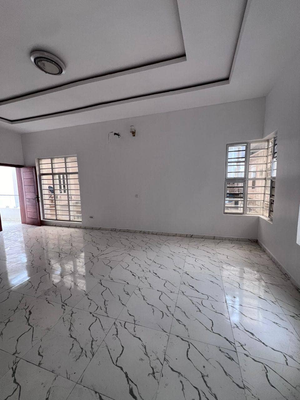 photo_5785336504543546203_y