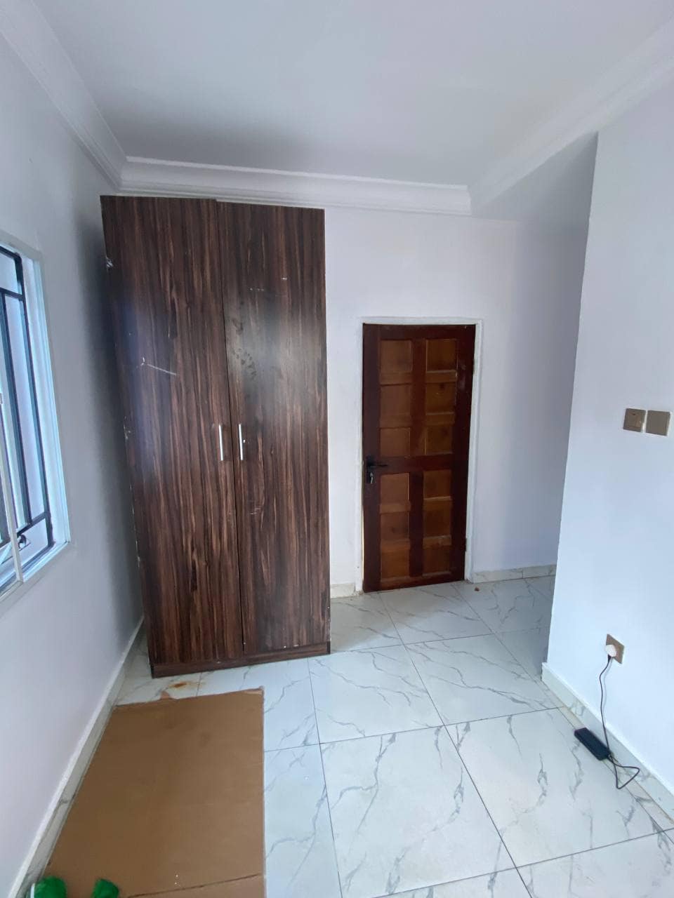 photo_5789789105729243947_y