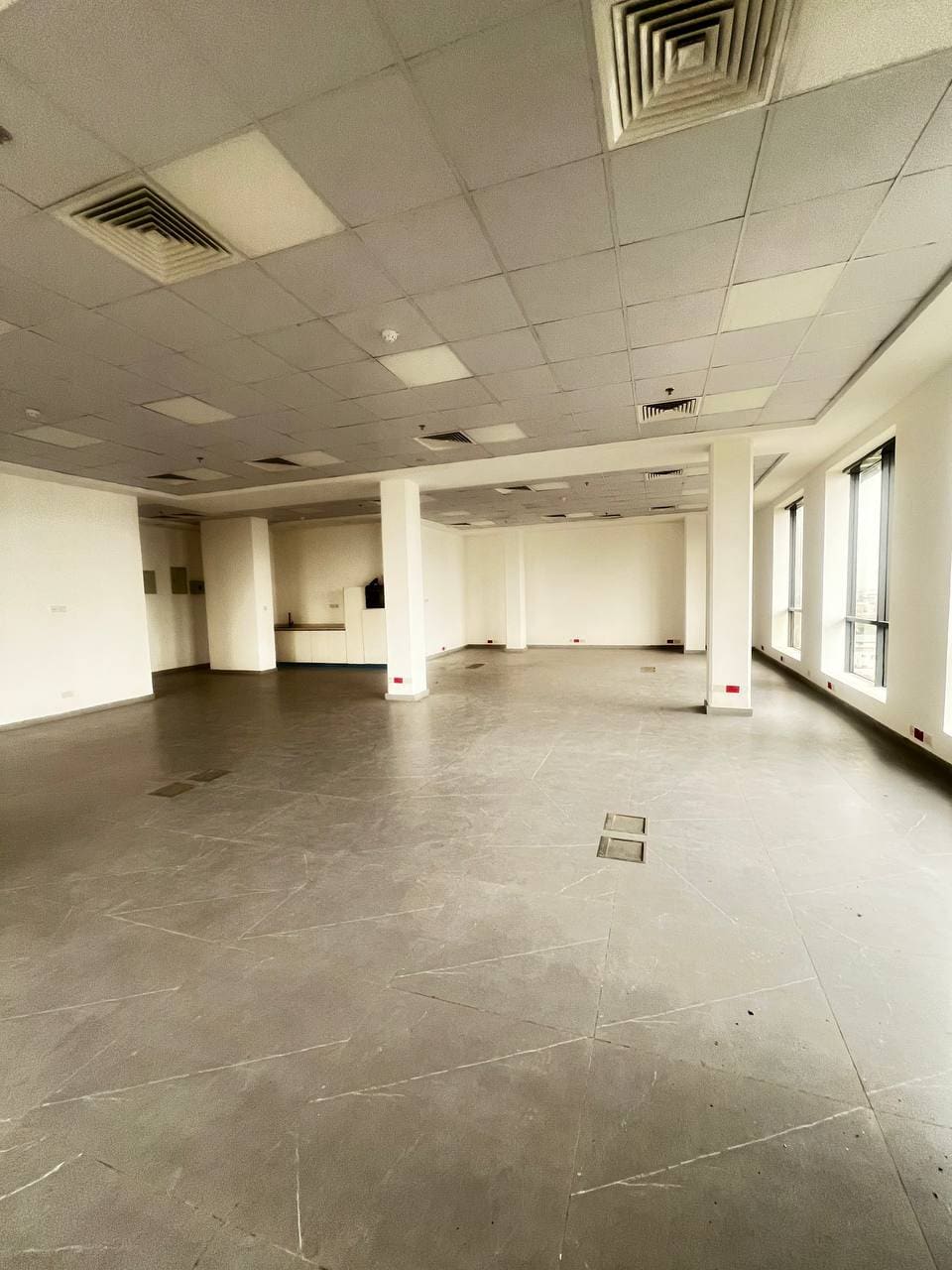 photo_5792040905542929380_y