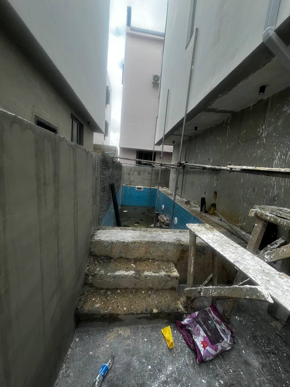 photo_5792040905542929437_y