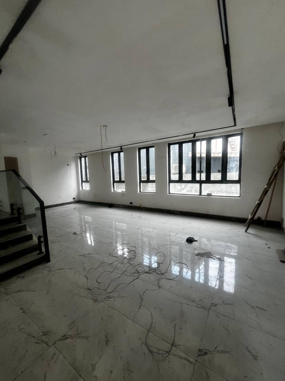 photo_5792040905542929438_y