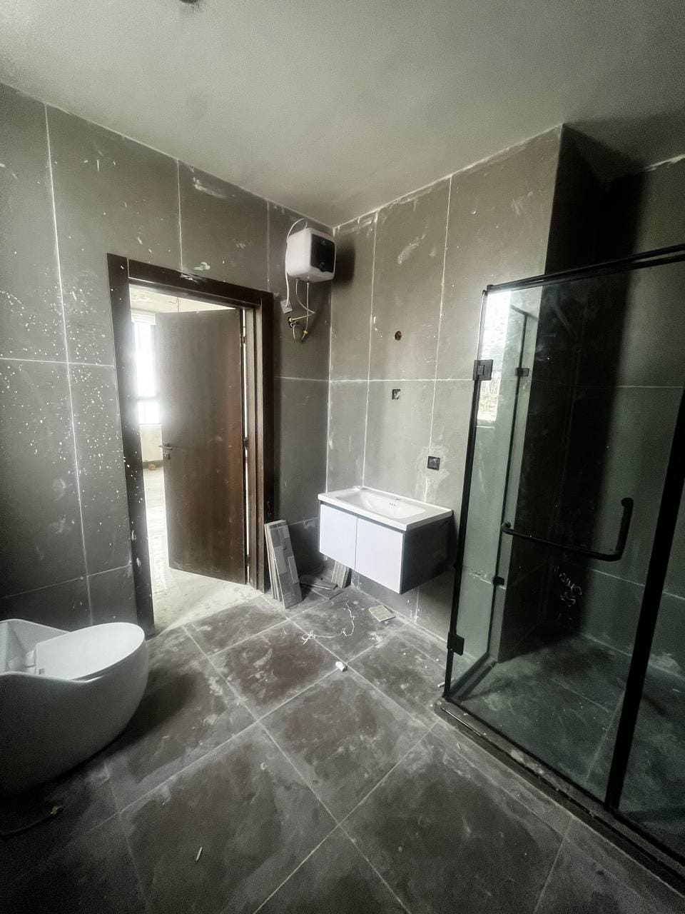 photo_5792040905542929444_y