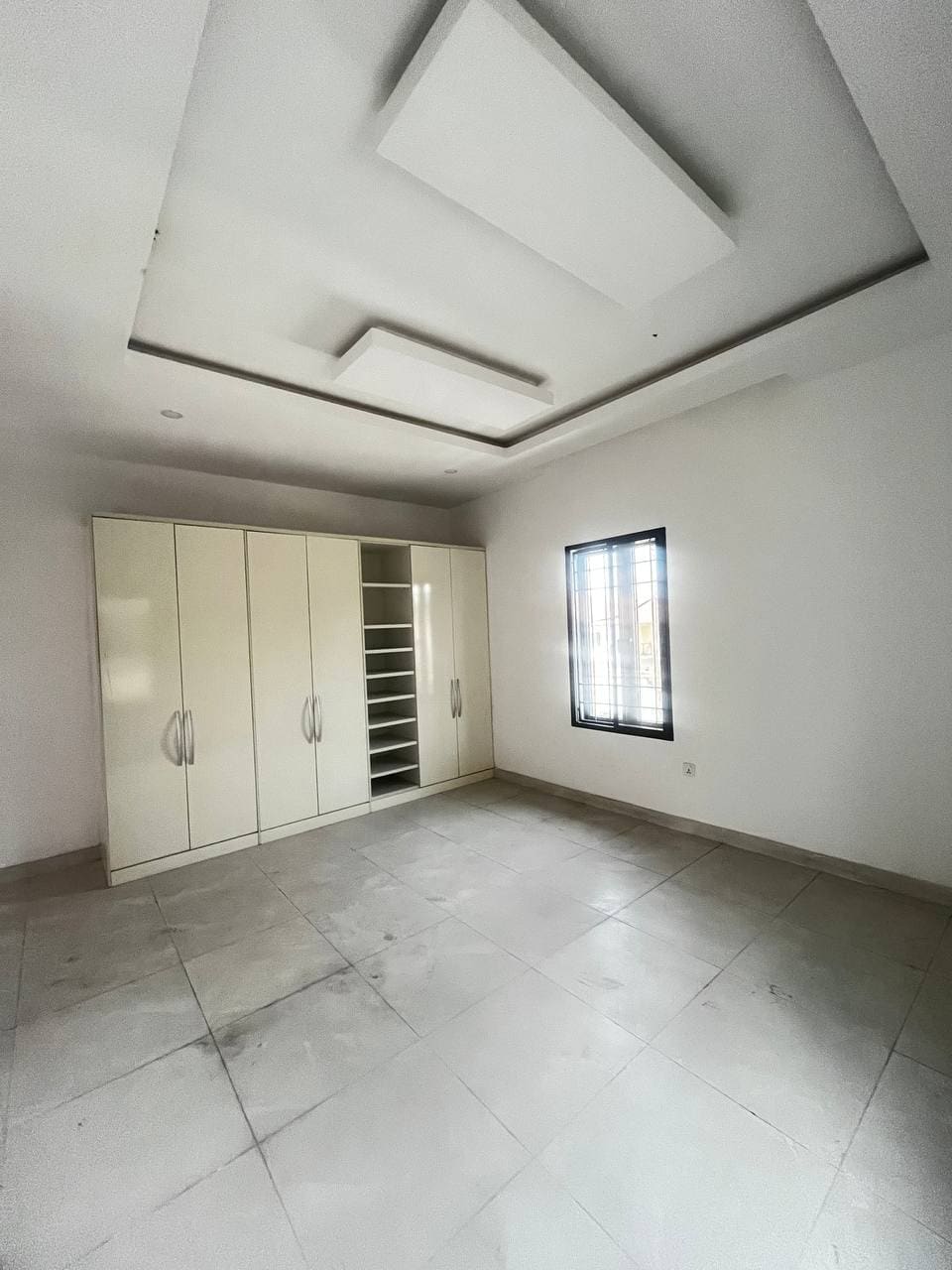 photo_5792040905542929582_y