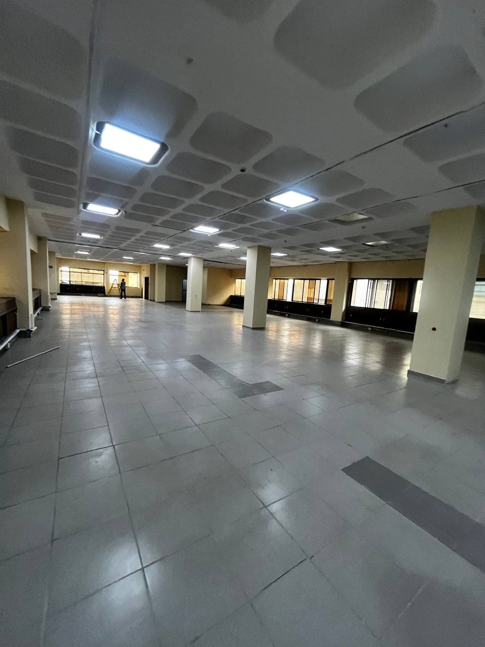 photo_5809935556069231450_y