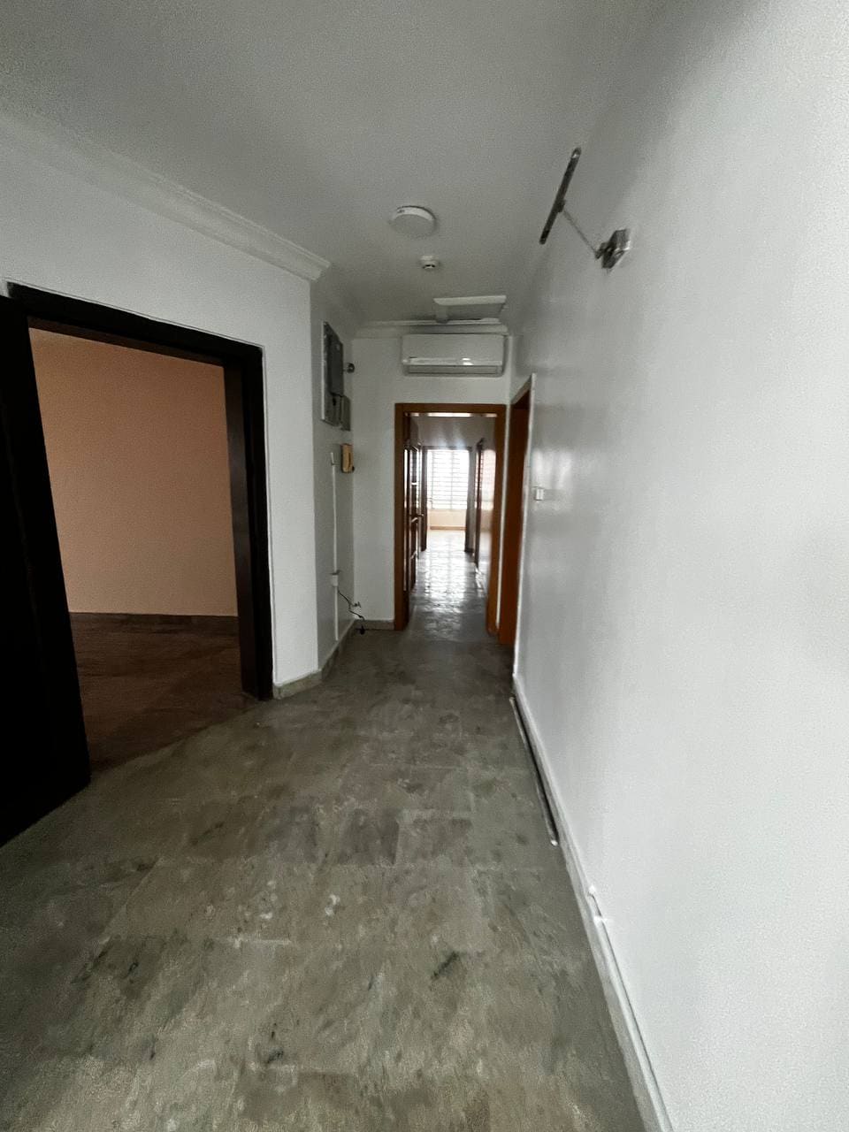 photo_5809935556069231492_y