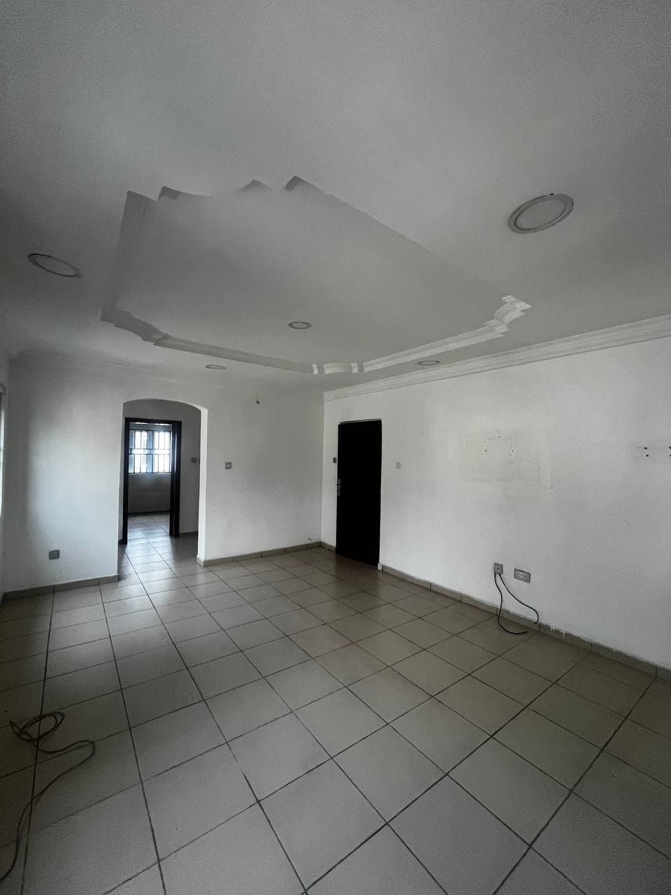 photo_5832300661960280879_y