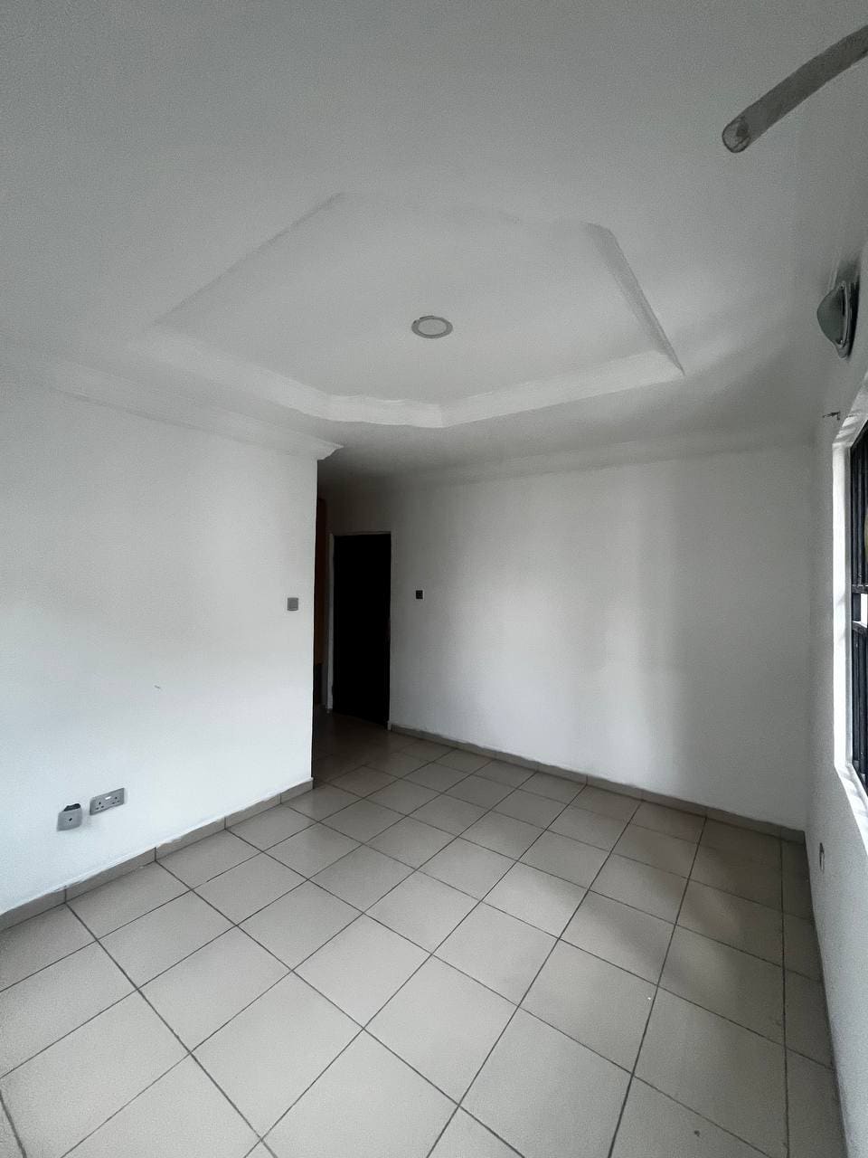 photo_5832300661960280880_y