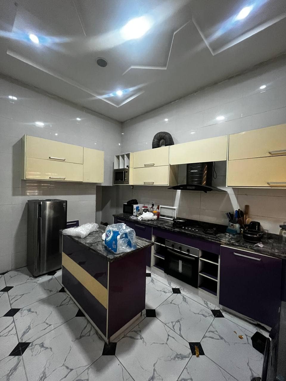 photo_5854848523004743135_y