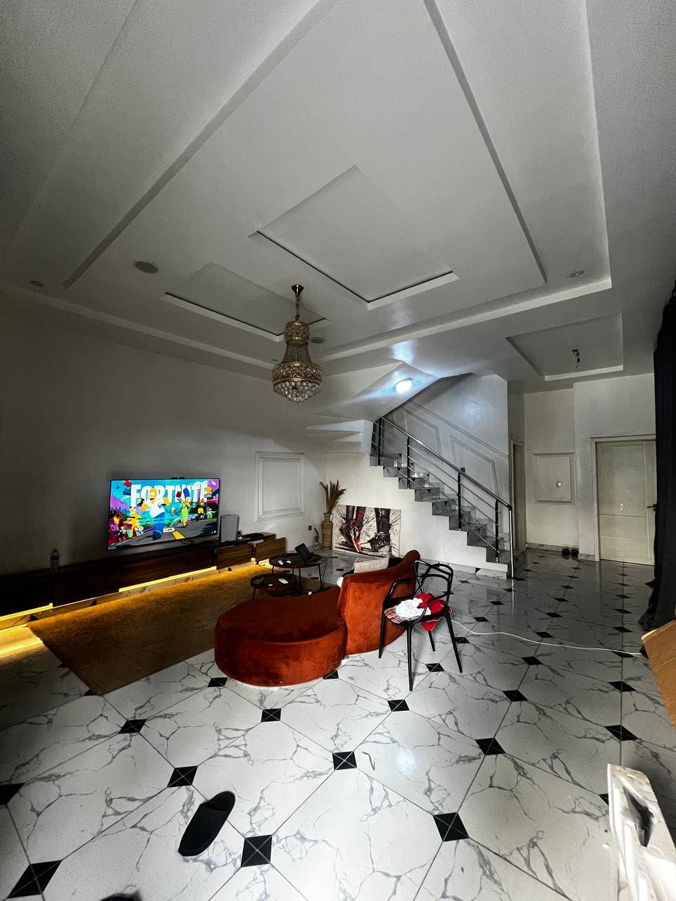 photo_5854848523004743136_y