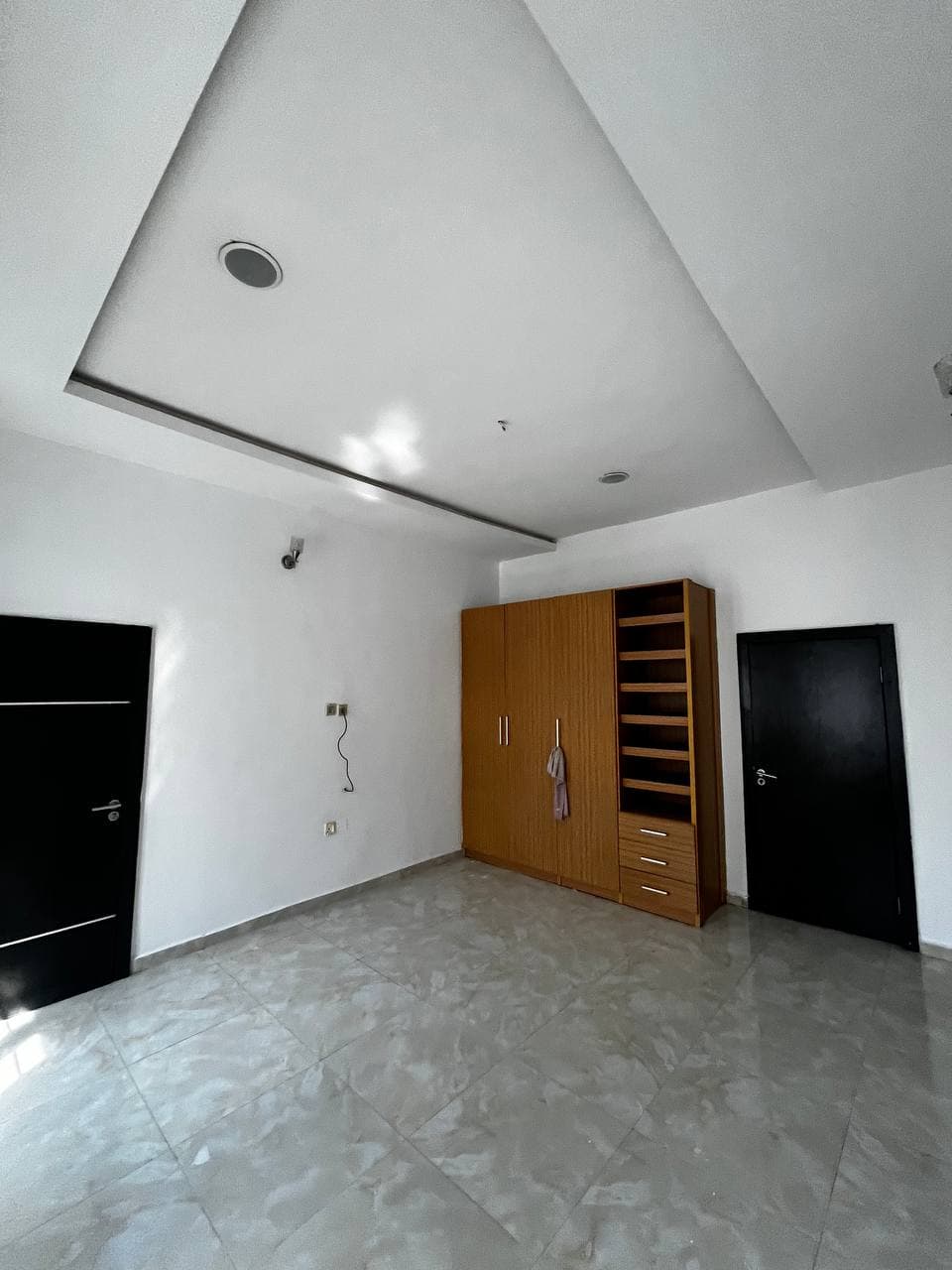 photo_5854848523004743158_y