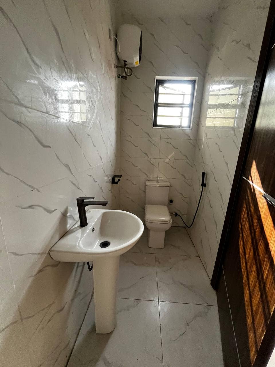 photo_5868738262556413276_y