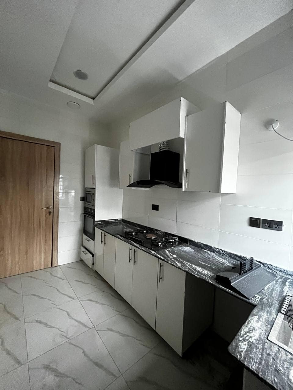 photo_5868738262556413302_y