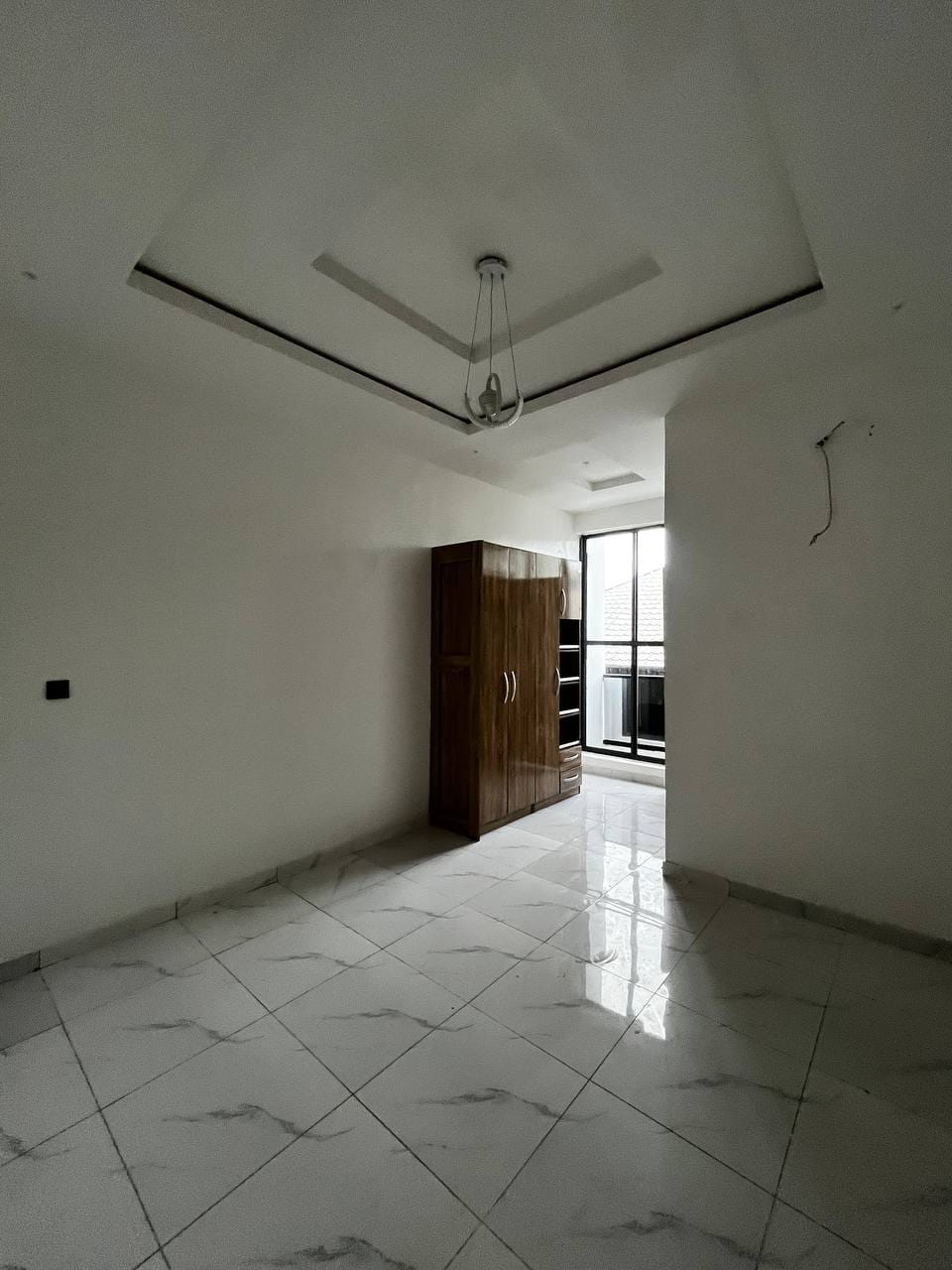 photo_5868738262556413305_y