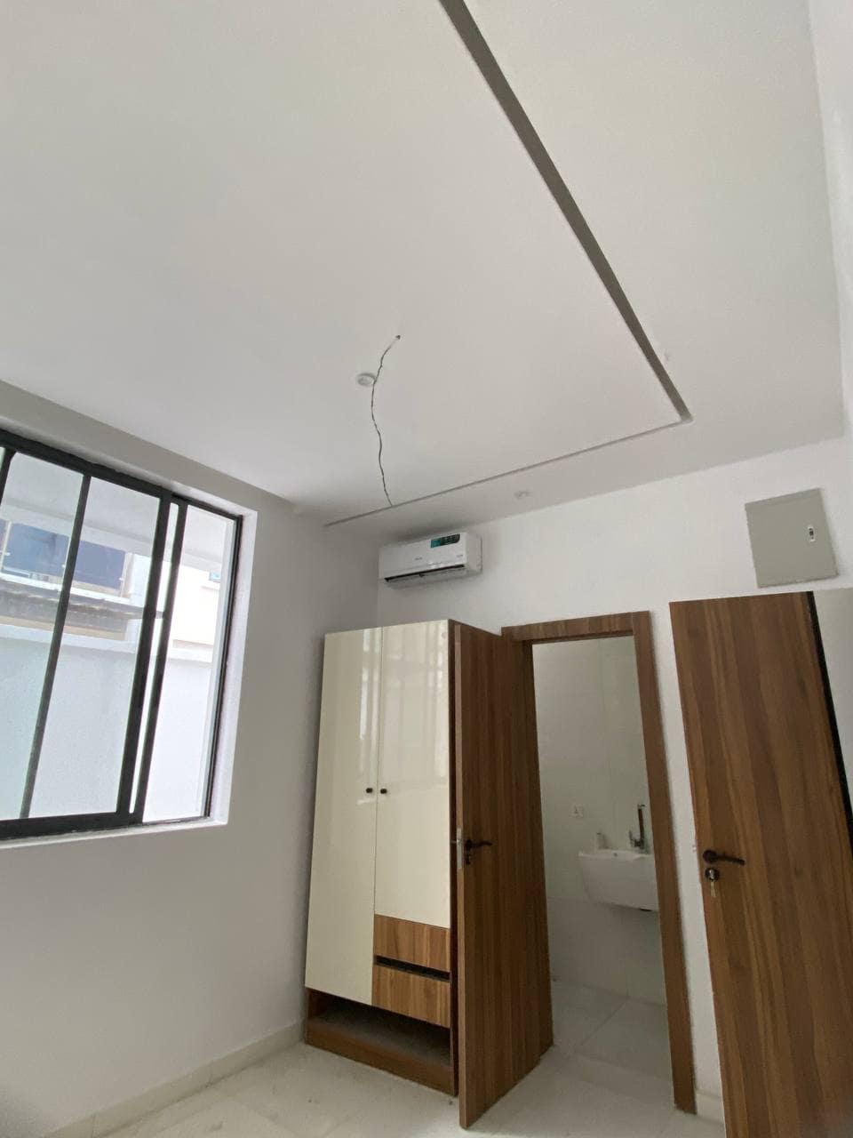 photo_5875416146427710678_y