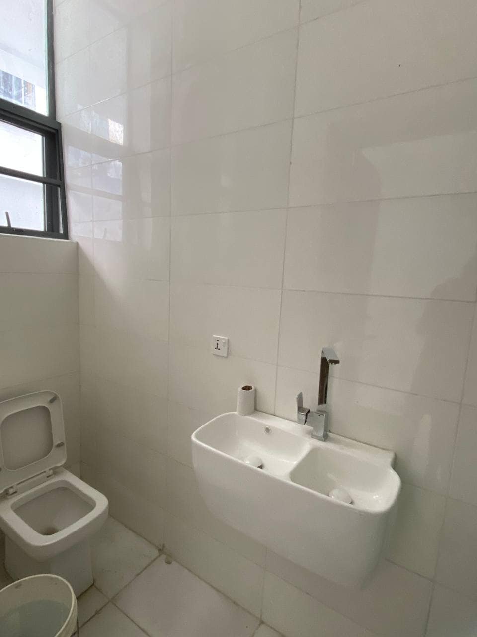 photo_5875416146427710683_y