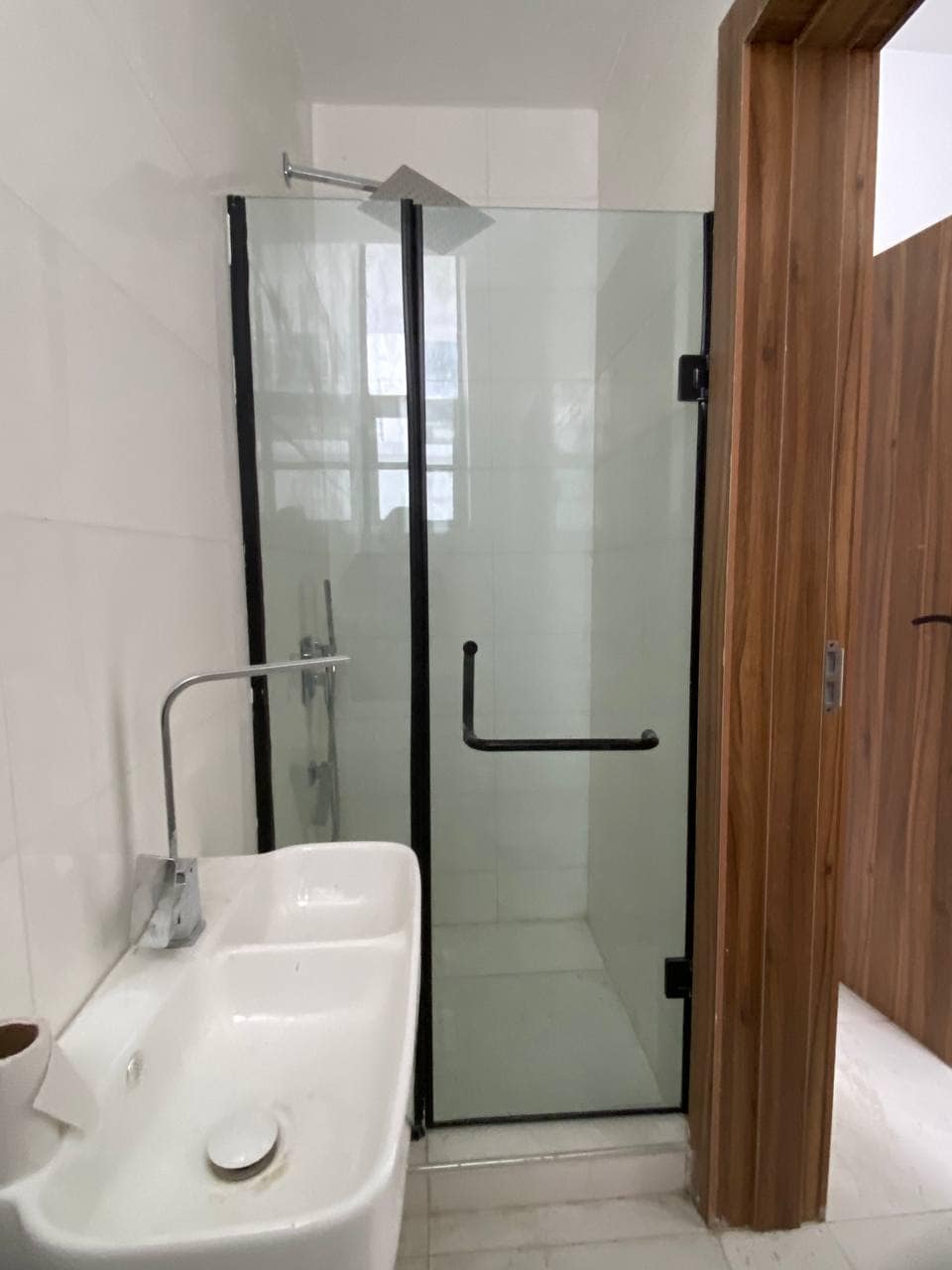 photo_5875416146427710684_y