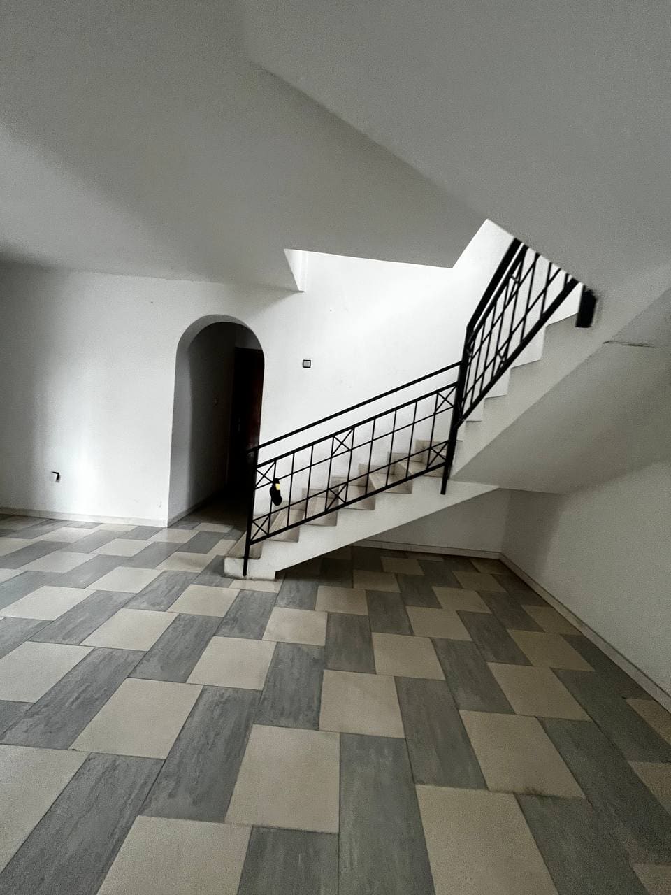 photo_5875416146427710735_y