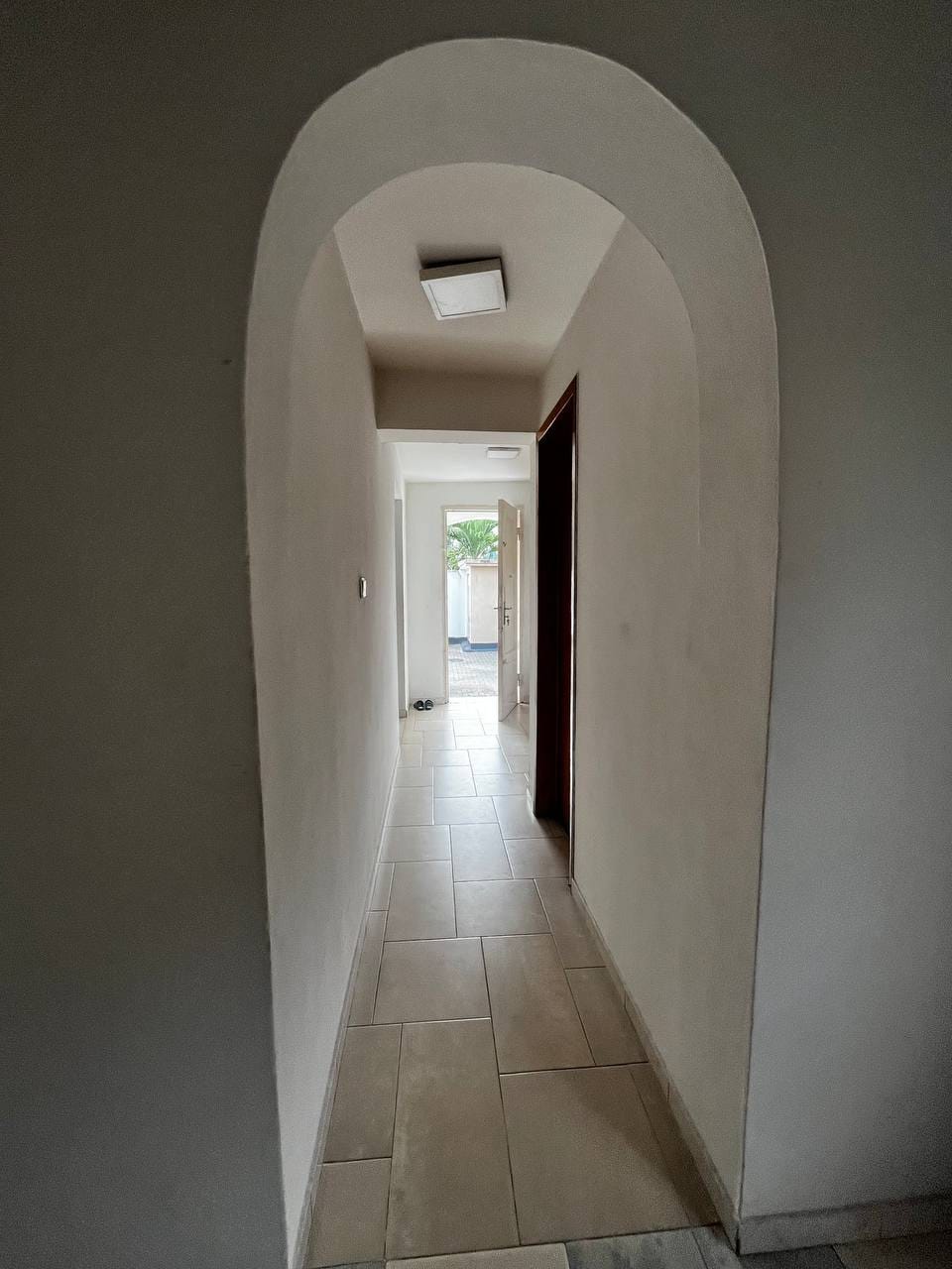 photo_5875416146427710736_y