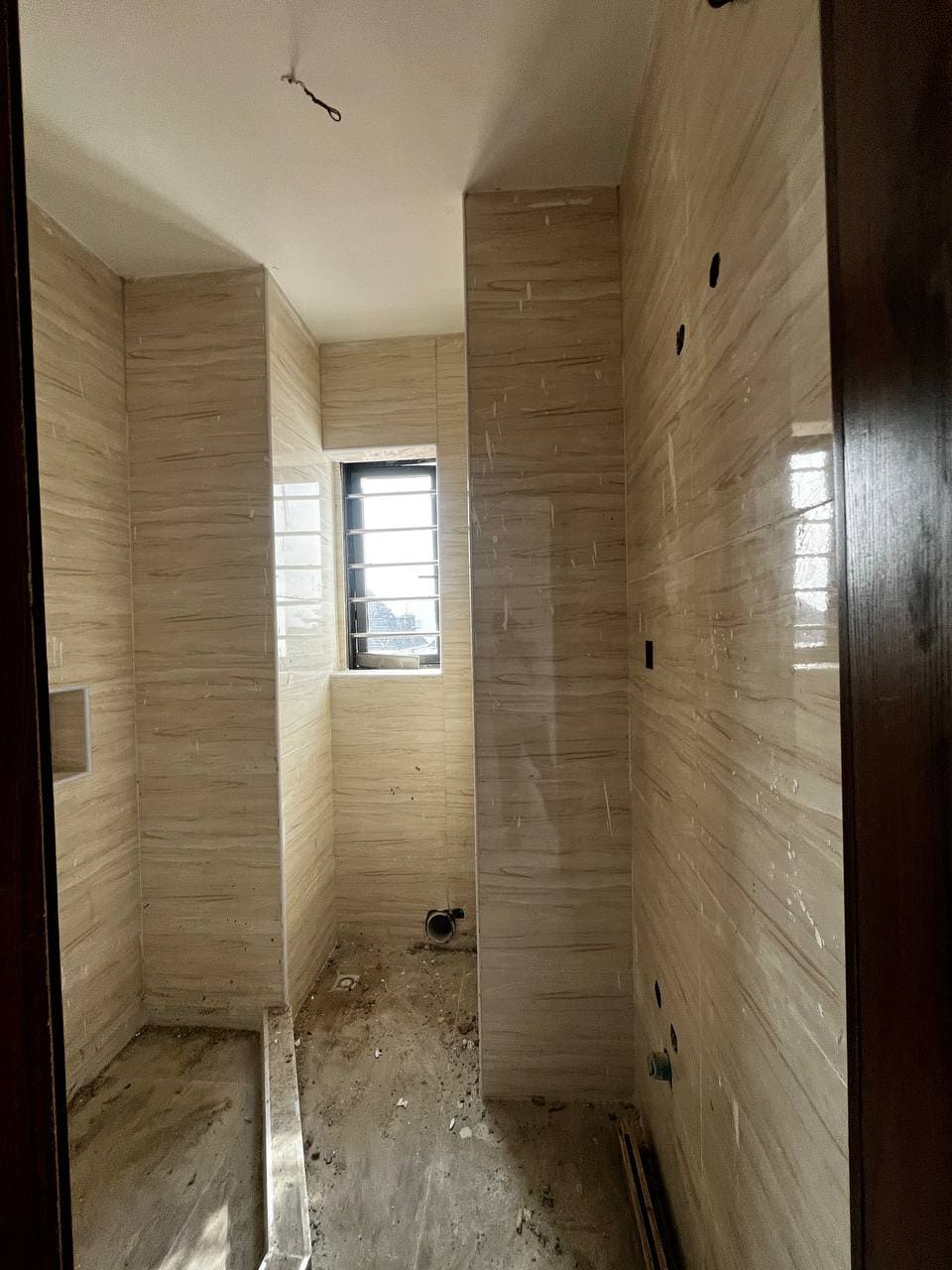 photo_5879586675636243371_y