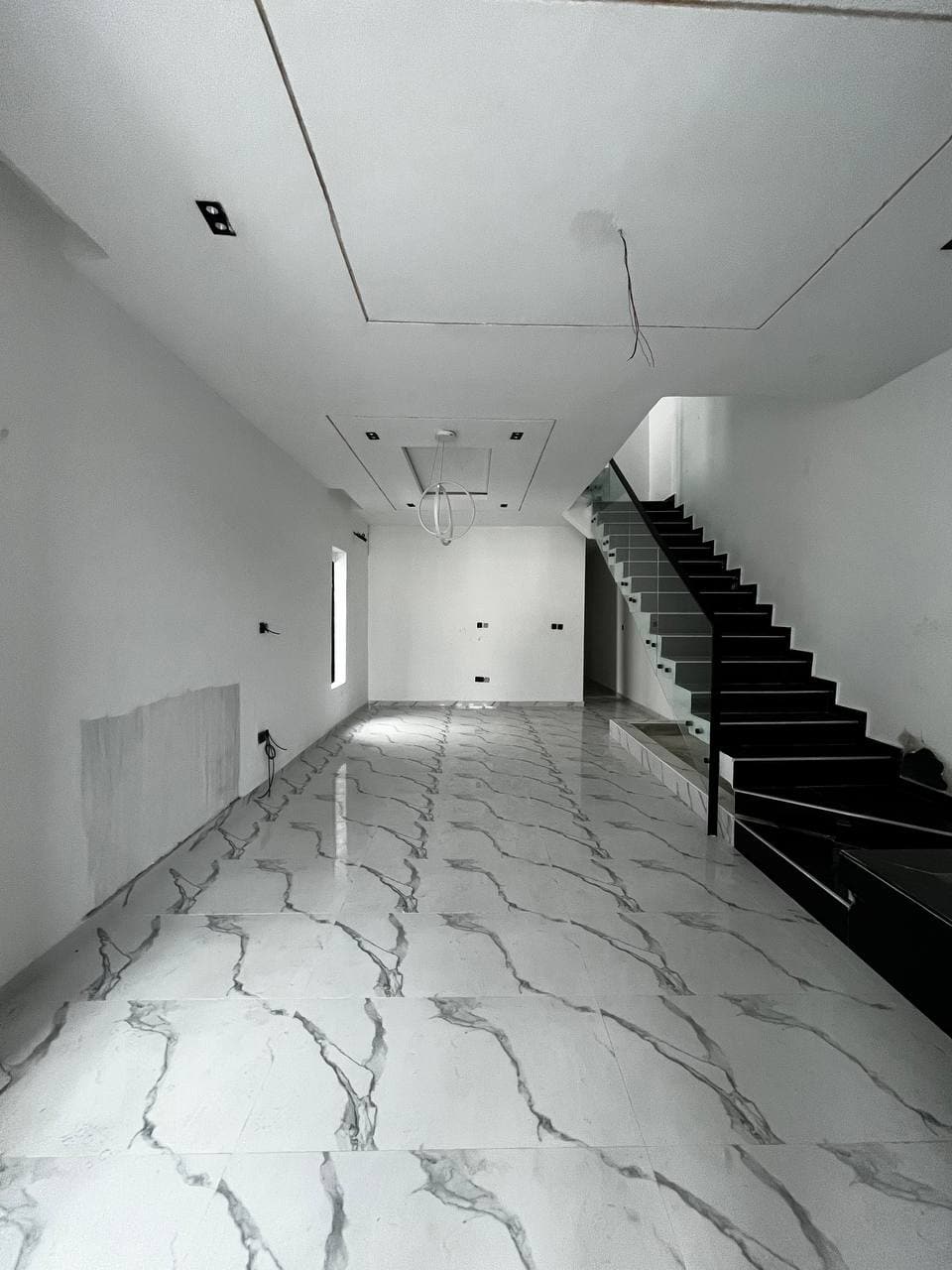 photo_5879586675636243377_y