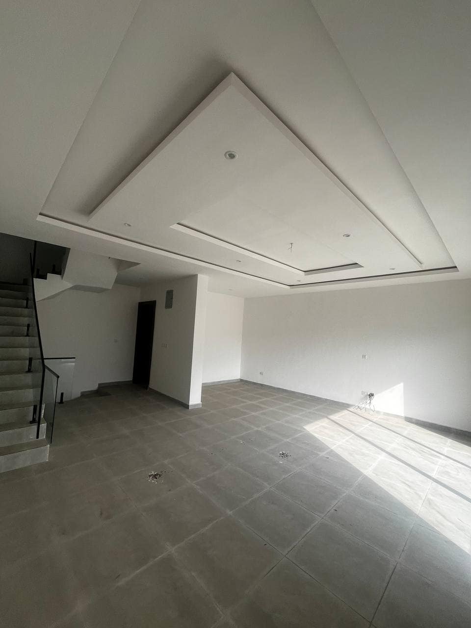 photo_5879586675636243403_y