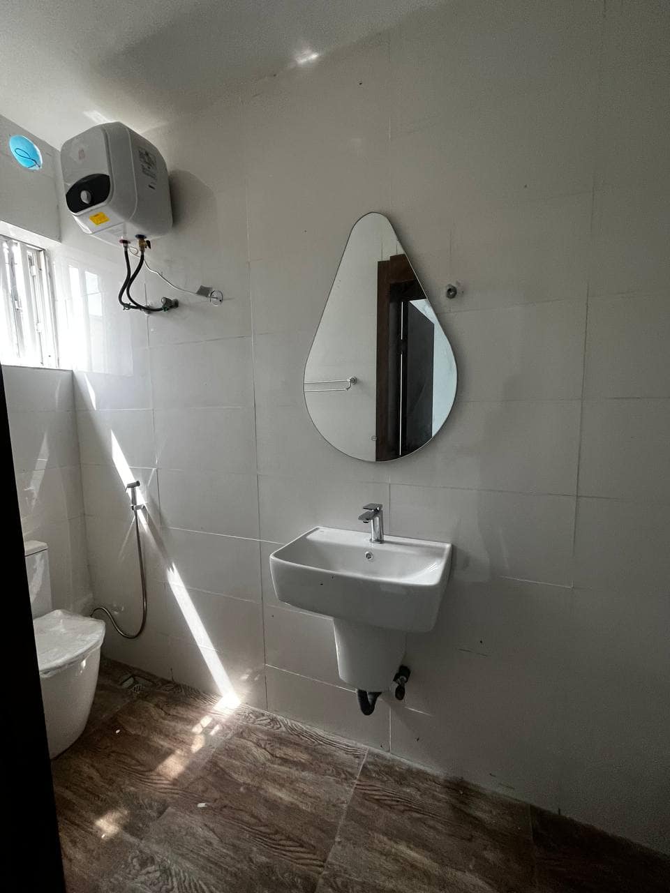 photo_5891131689461812222_y