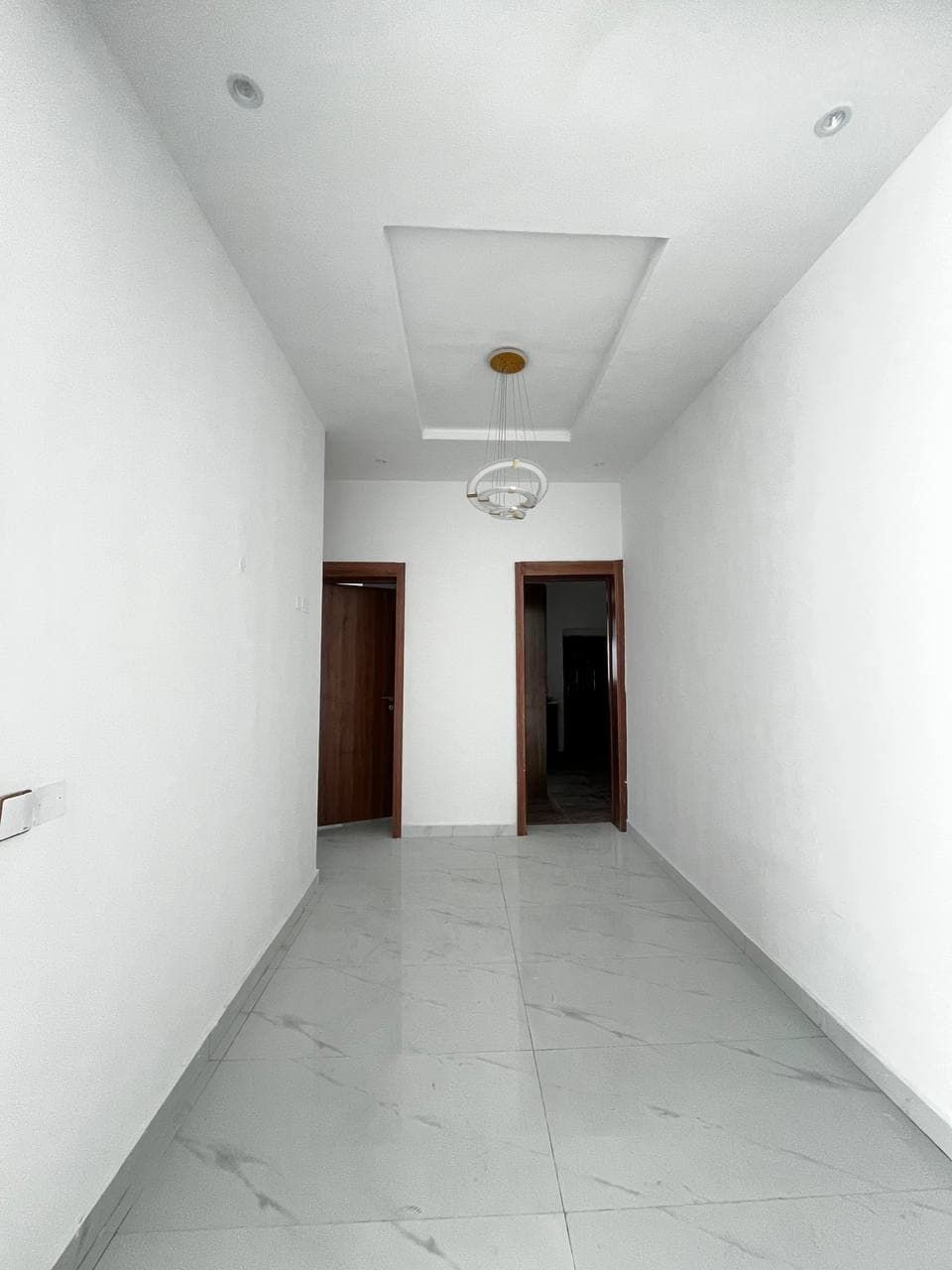 photo_5891131689461812224_y