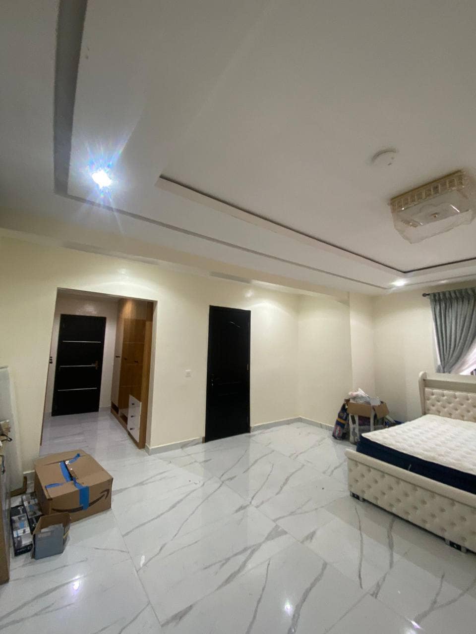 photo_5893383489275497263_y