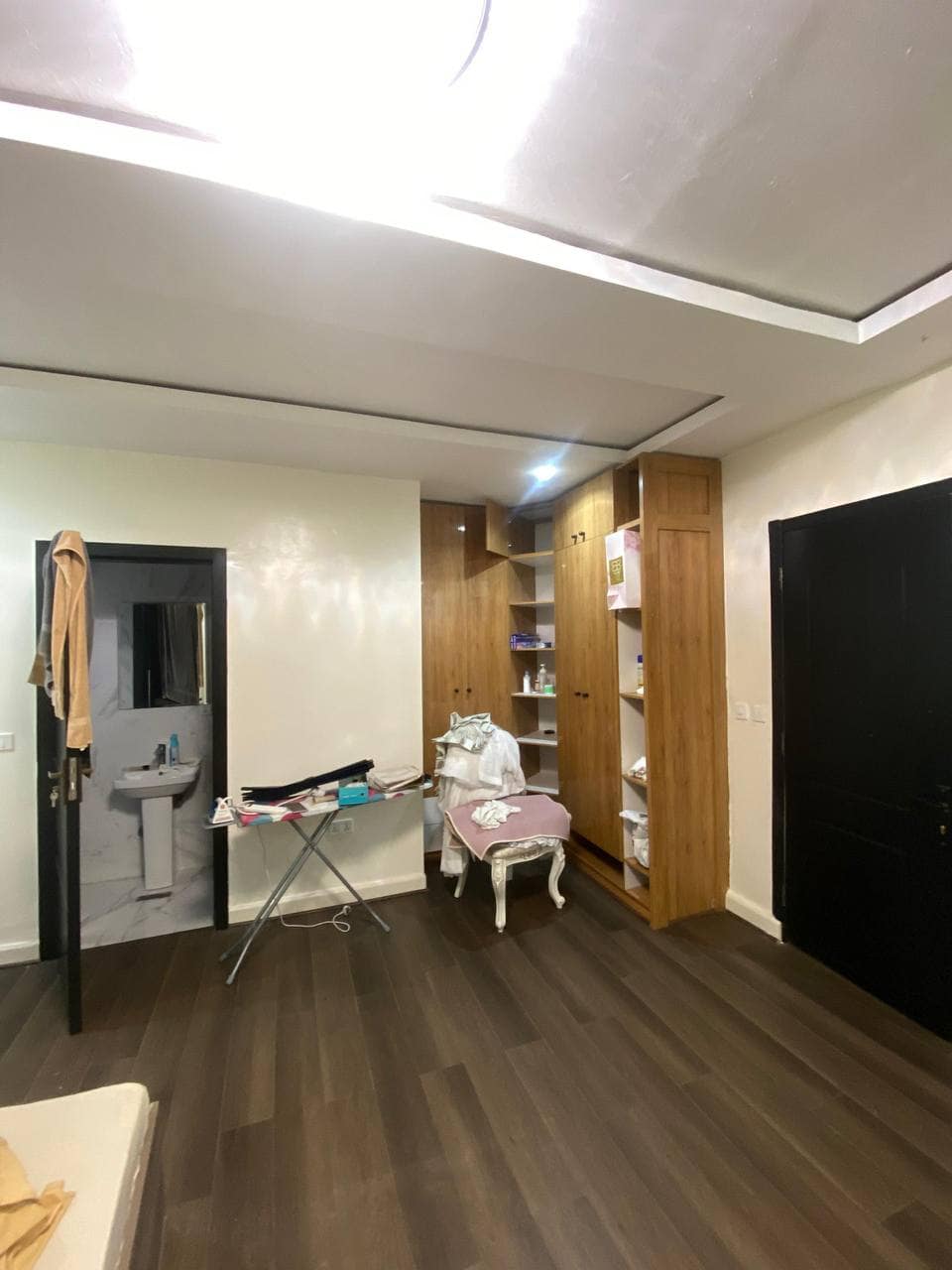 photo_5893383489275497264_y