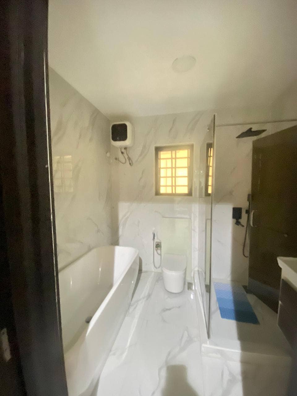 photo_5893383489275497286_y