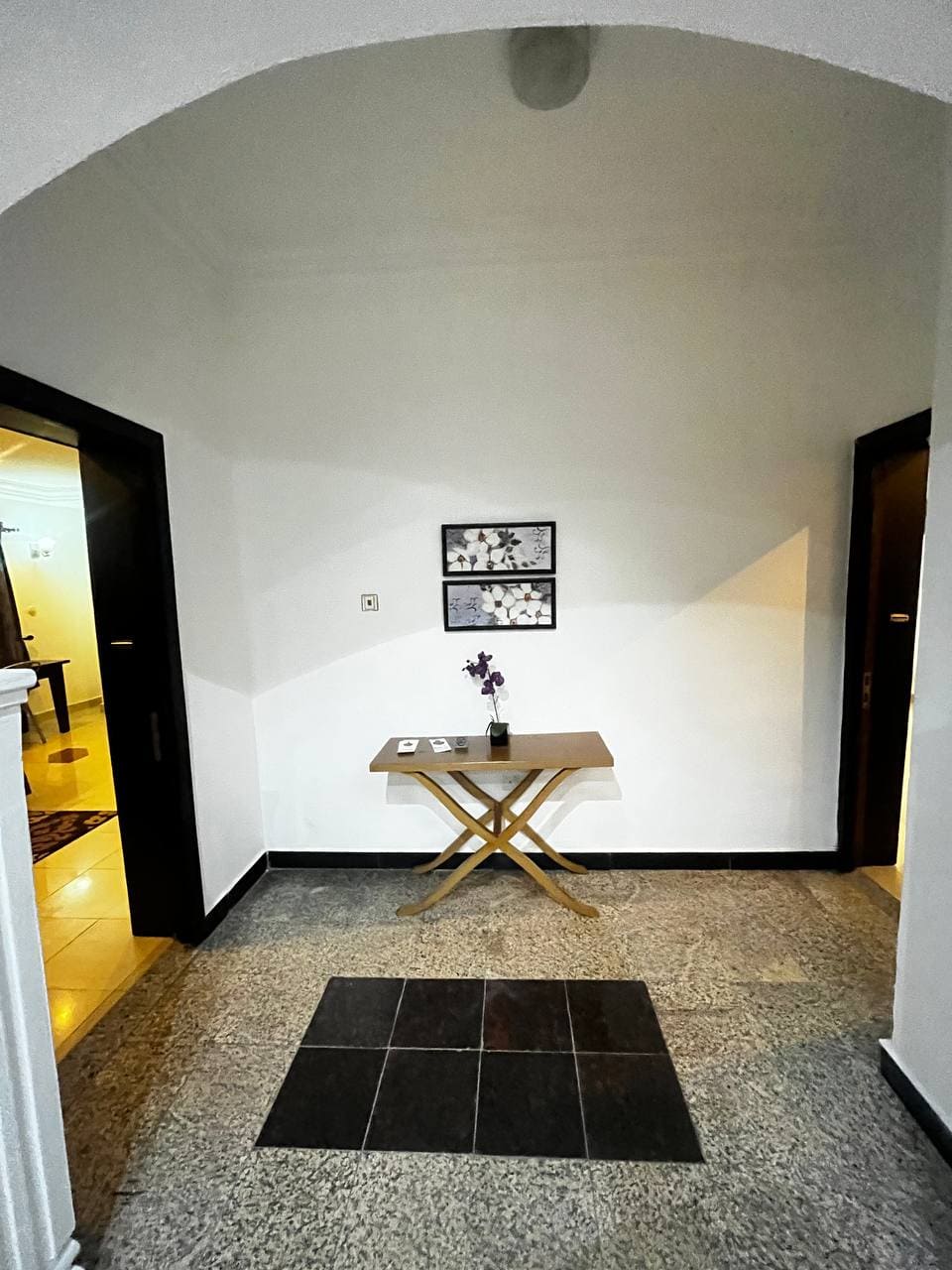 photo_5893383489275497333_y