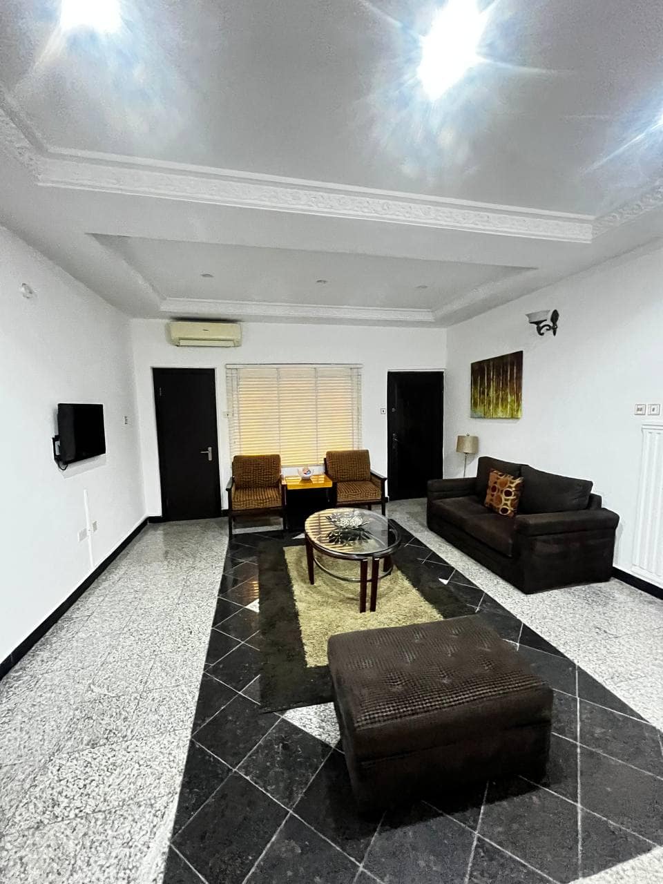 photo_5893383489275497347_y