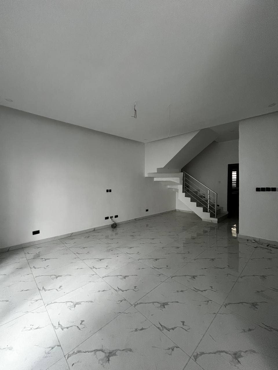 photo_5900266225906945080_y