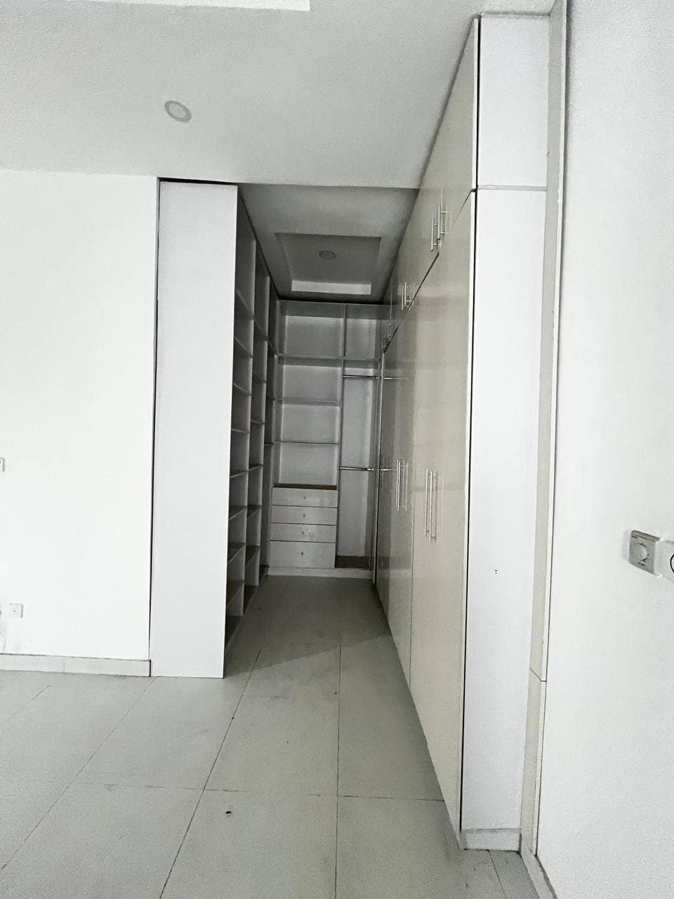 photo_5900266225906945093_y